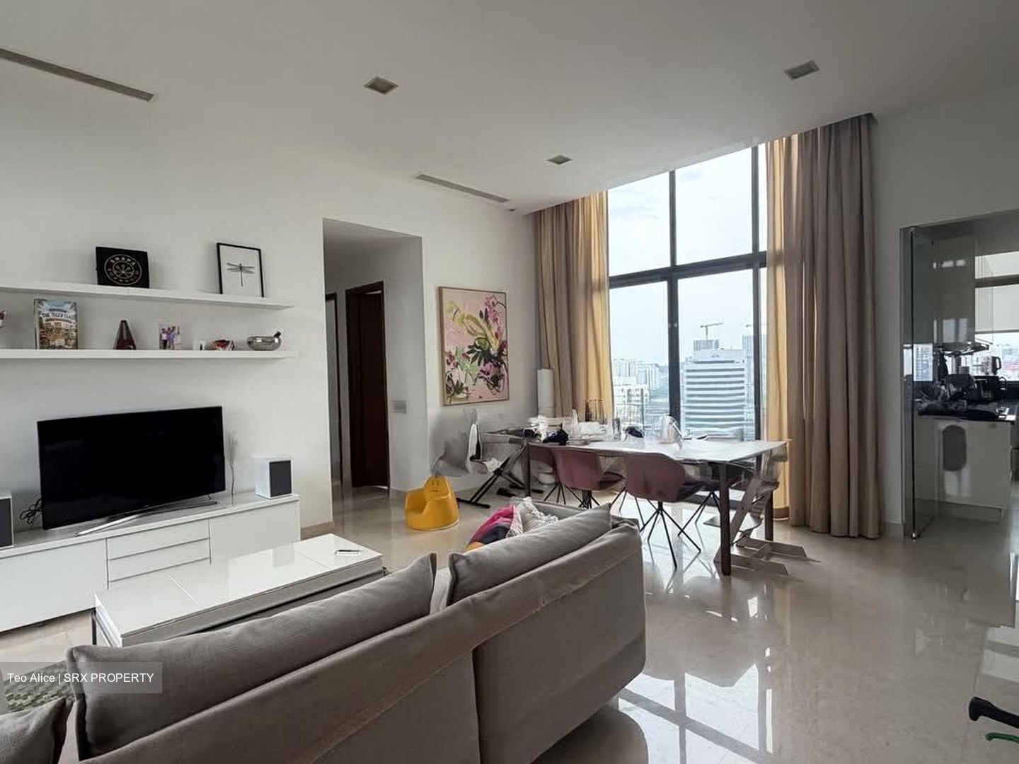 Latitude (D10), Condominium #579259921